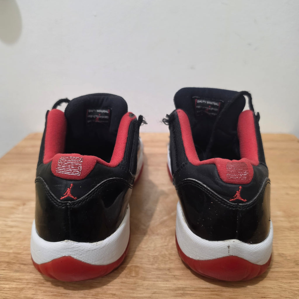 Jordan Boys Size 6.5 Black Red White Low Top Lace Up Logo Sneakers